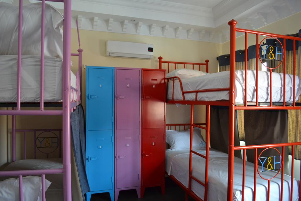 Young And Happy Marrakech Hostel *
